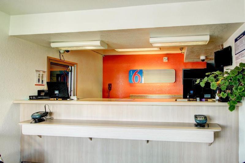 Motel 6-Denver, Co - Airport Екстер'єр фото