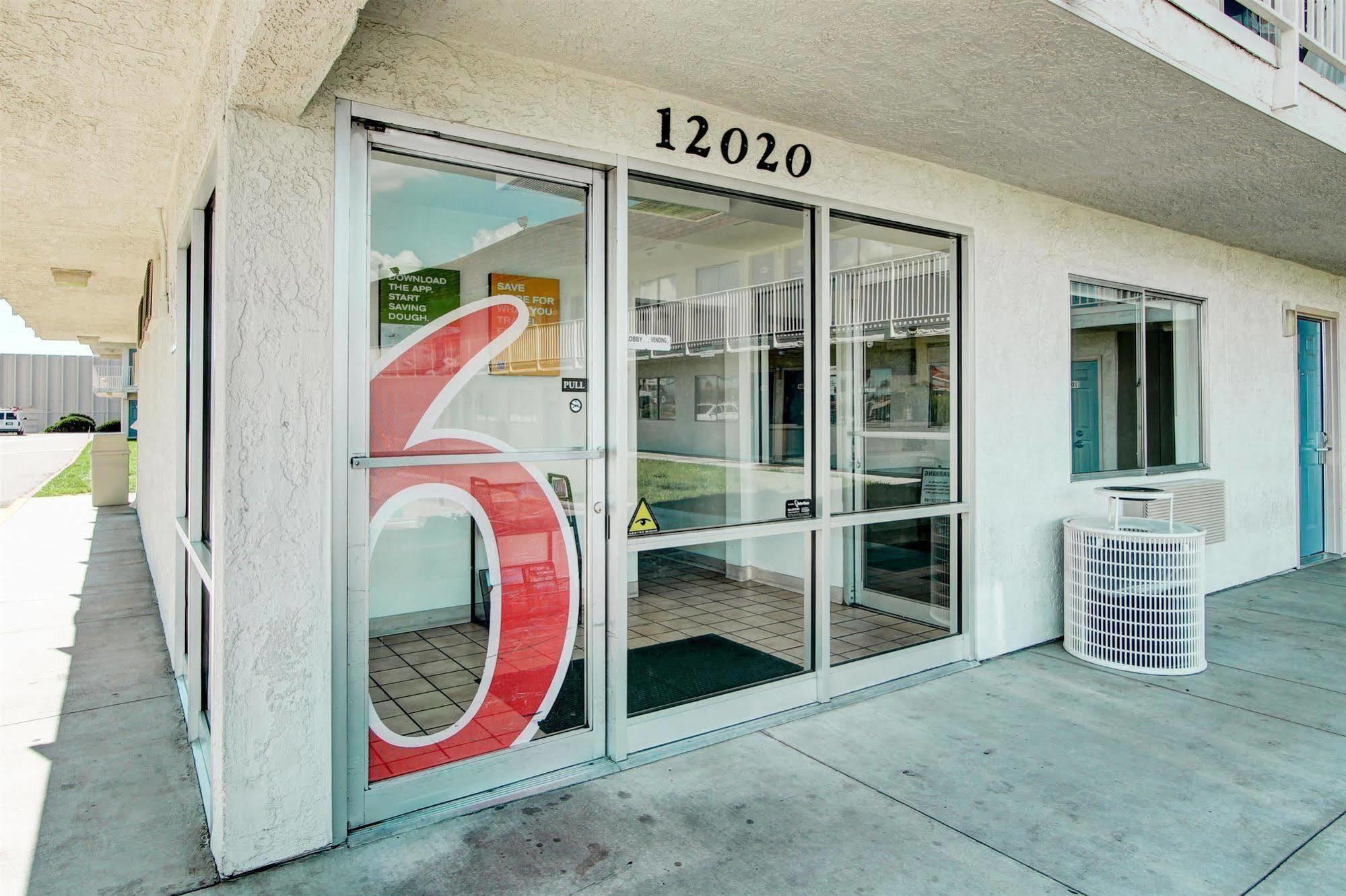 Motel 6-Denver, Co - Airport Екстер'єр фото