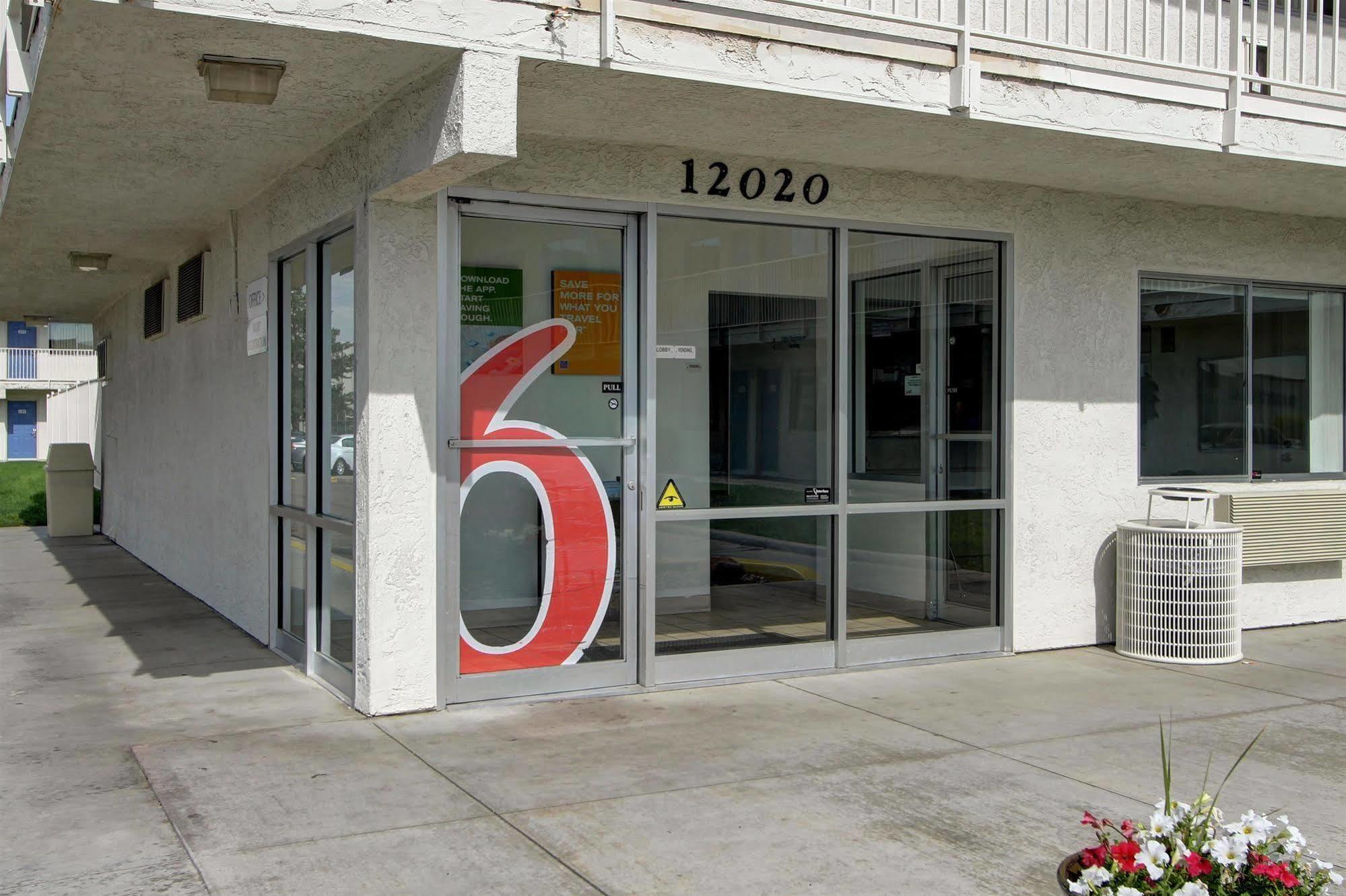 Motel 6-Denver, Co - Airport Екстер'єр фото