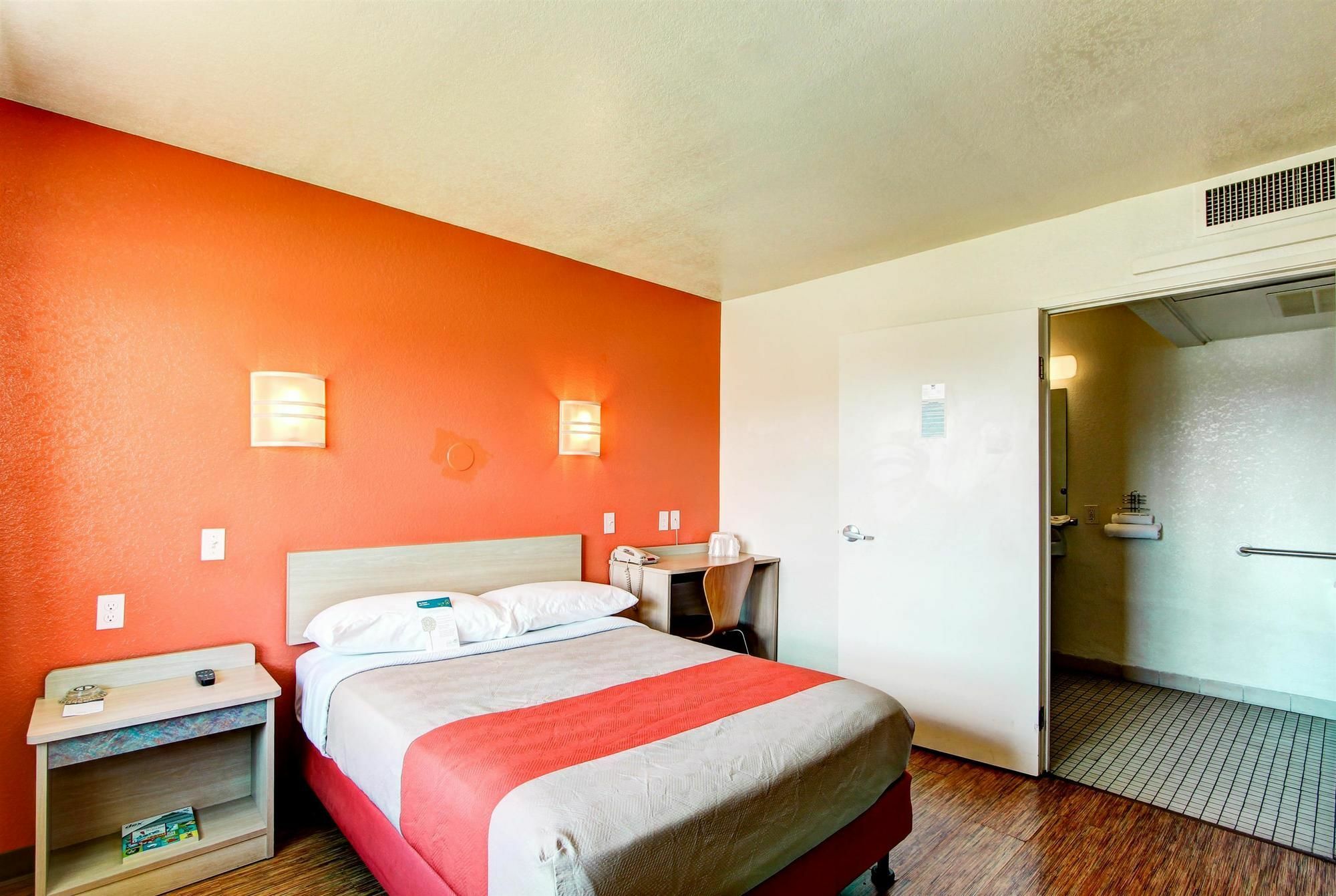 Motel 6-Denver, Co - Airport Екстер'єр фото